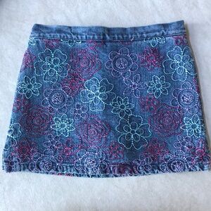 T.J.Maxx Girls Fall Denim Blue Jean Skort 100% Cotton Embroidered Flowers Size 6